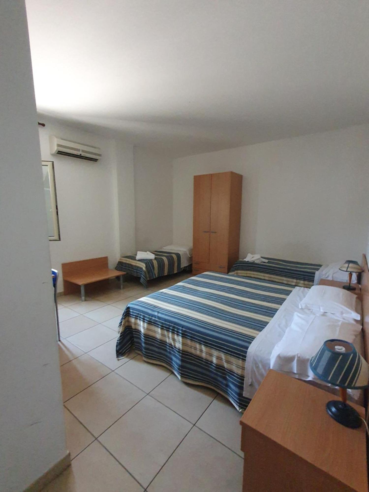 Hotel Il Timone Спекиола Стая снимка